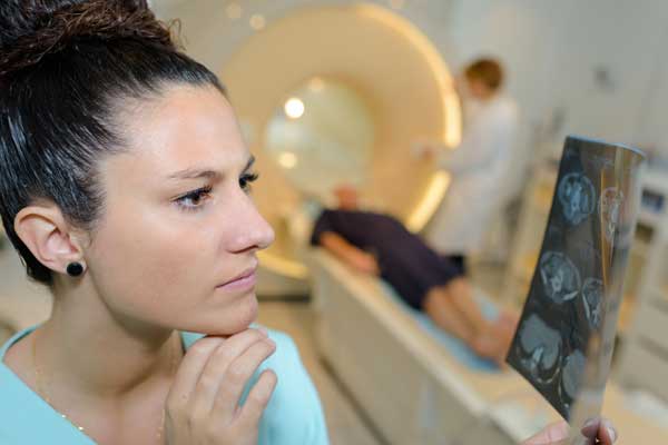 female MRI student