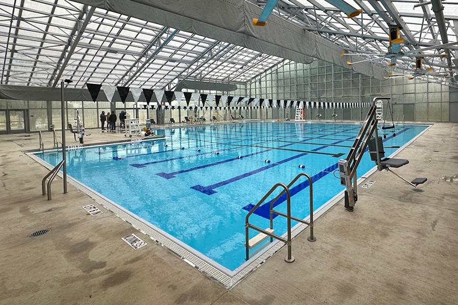 Swimming pool